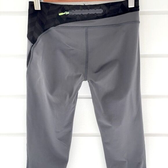 Ivivva Girl’s Elastic Waist Athletic Yoga Leggings Size 12 Grey Black - Picture 5 of 16